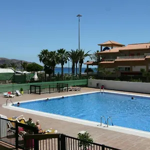nice-studio-bart-50-meters-from-playa-las-vistas.tenerifehoteles.net/